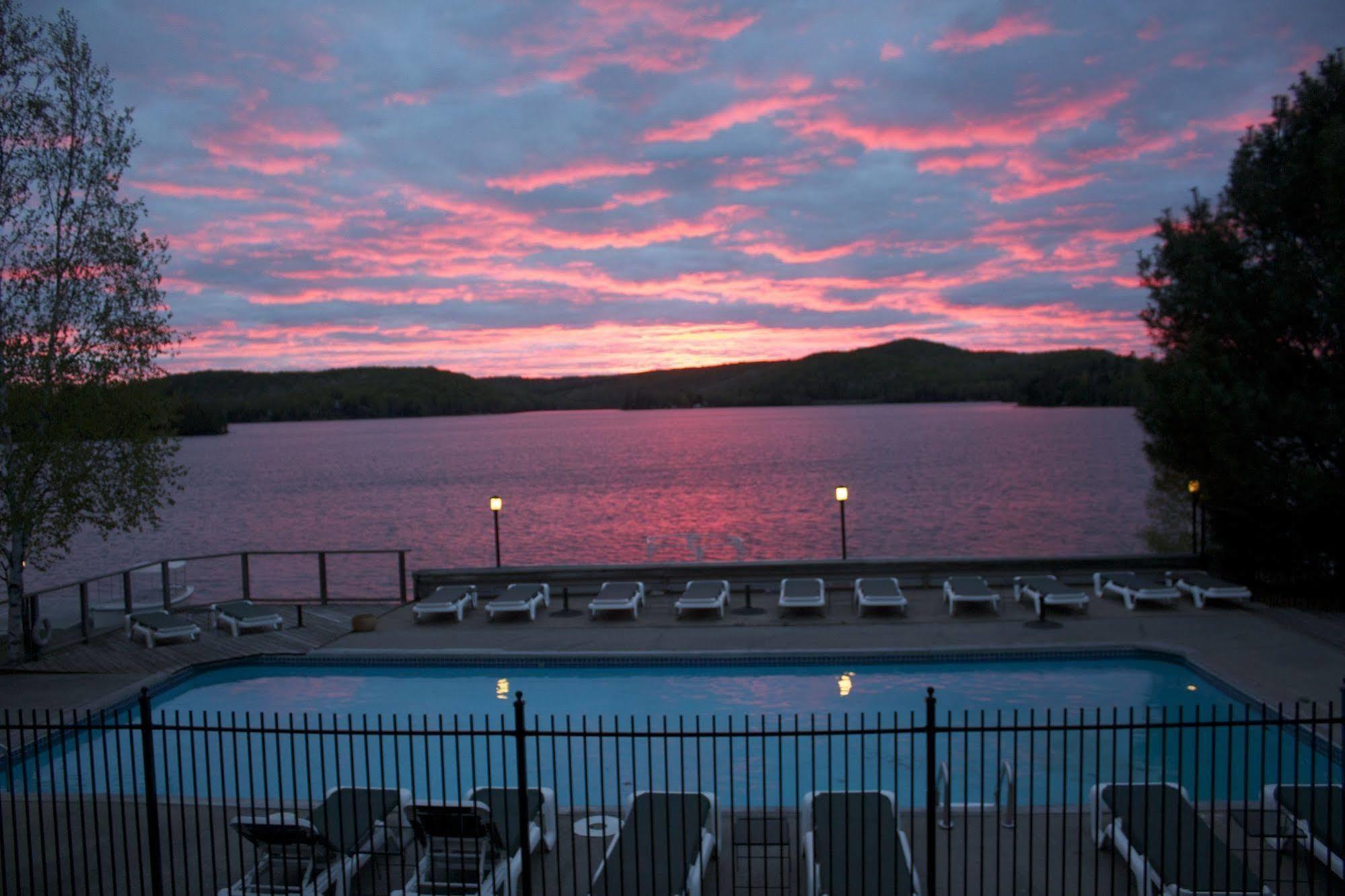 Sir Sam'S Inn & Spa (Adults Only) Haliburton Exteriör bild