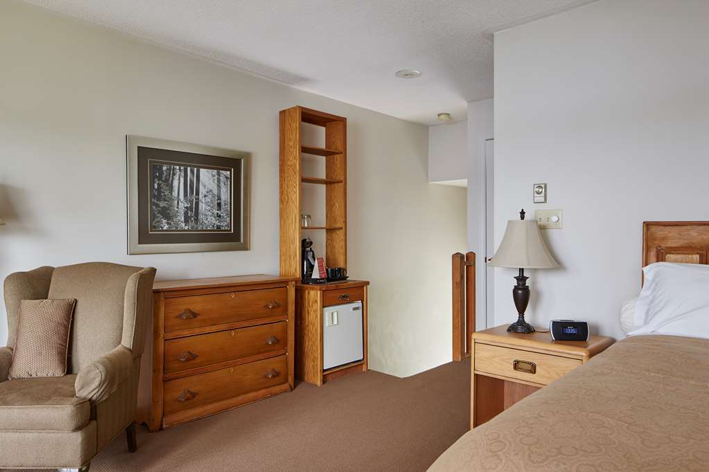 Sir Sam'S Inn & Spa (Adults Only) Haliburton Rum bild